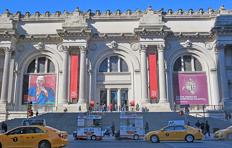 photo of the Metropolitan Museum of Art by Renee Phillips